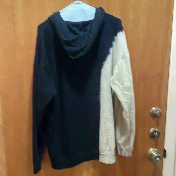 AC DC  Vintage hoodie size large - Picture 4 of 6